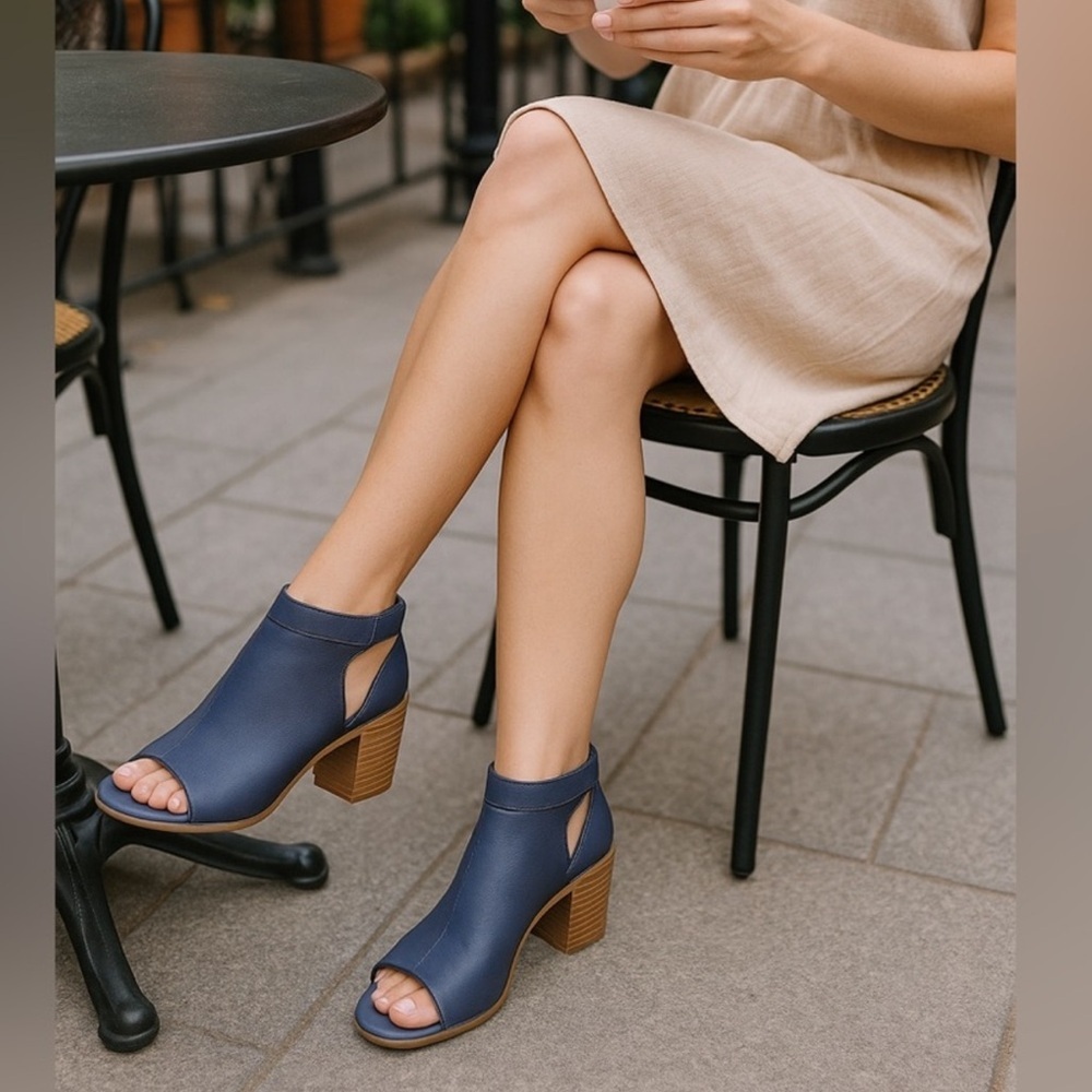 SOLE SOCIETY So-Caprica open toe leather Ankle Boots block heel grey blue size 7